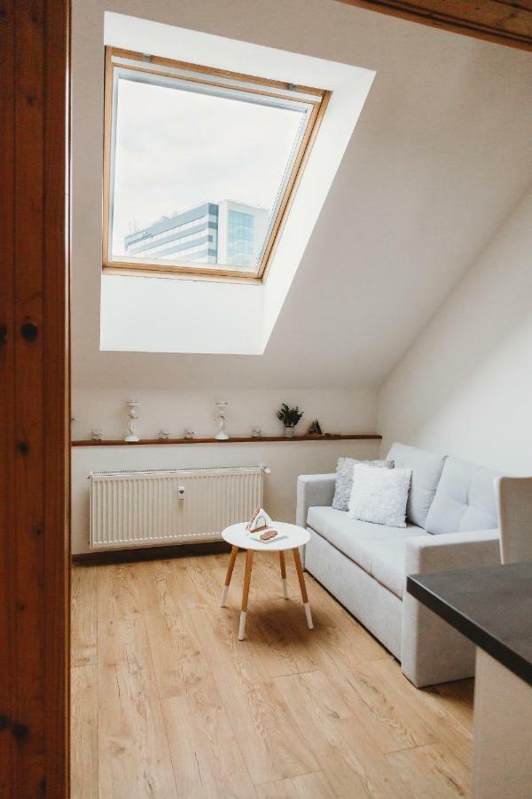 Center City Charming Loft Apartment Caşonia Exterior foto