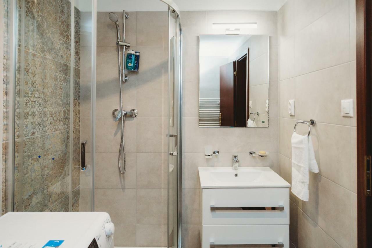 Center City Charming Loft Apartment Caşonia Exterior foto